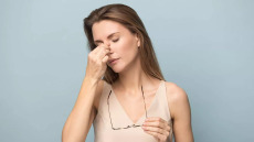 Ξηροφθαλμία: Το λιπαρό συστατικό που την καταπολεμά – Τα τρόφιμα που το περιέχουν