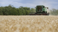 Ρεκόρ συγκομιδής σιτηρών στην Ουκρανία με σχεδόν 60 εκατ. τόνους