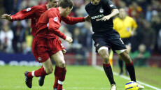 Champions League: Η Λίβερπουλ θυμήθηκε τη νίκη επί του Ολυμπιακού το 2004 που της άνοιξε τον δρόμο για την κούπα - Βίντεο 