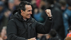 Άστον Βίλα: Από το κυνήγι της τετράδας, στο... κυνήγι της Λέστερ - Δείτε βίντεο