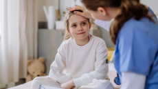 Πνευμονία – Μυκόπλασμα: Ο παράγοντας που αυξάνει τον κίνδυνο για τα παιδιά – Ποια είναι πιο ευάλωτα