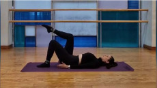 Pilates: Πέντε top ασκήσεις για δυνατό κορμό και καλύτερη στάση σώματος