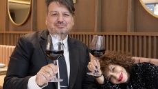 Κώστας Καπετανάκης: Παλιά δεν είχαμε ρεβεγιόν, αλλά είχαμε γιορτινή ψυχή