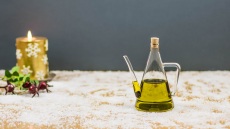 24 ξεχωριστά premium ελαιόλαδα, ιδανικά για πρωτοχρονιάτικα δώρα