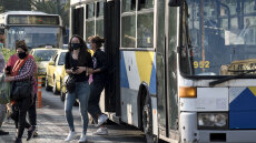 Κορωνοϊός: Επιστρέφει η covid-19 - Πρώτη γραμμή άμυνας η μάσκα σε νοσοκομεία, κλειστούς χώρους και ΜΜΜ