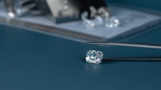 Η EE προσέθεσε στον κατάλογο των κυρώσεών της τη μεγαλύτερη ρωσική εταιρεία παραγωγής διαμαντιών Alrosa