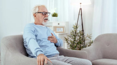  Η πάθηση που προτιμά τους 60ρηδες – Πότε χρειάζεται χειρουργική επέμβαση