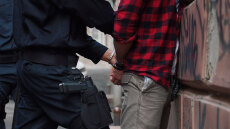 Ανάβυσσος: Πώς έγινε η αρπαγή του προγραμματιστή - Τον έδεσαν με χειροπέδες και τον ψέκασαν με χλωρίνη