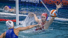 Ευρωπαϊκό πόλο γυναικών, Ελλάδα - Κροατία 25-8: Έκανε με περίπατο το 2χ2 στο Αϊντχόφεν