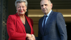 Σε πολύ καλό κλίμα η συνάντηση Γεραπετρίτη - Γιόχανσον