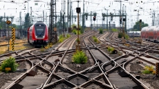 Γερμανία: Μετά τους αγρότες ξεσηκώνονται και οι μηχανοδηγοί – Τριήμερες κινητοποιήσεις στους σιδηροδρόμους