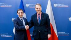 Η Γαλλία χαιρετίζει την «επιστροφή της Βαρσοβίας στην Ευρώπη»