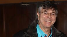 Δήμος Μυλωνάς για τεκνοθεσία από ομόφυλα ζευγάρια: Στο σχολείο θα πουν στο παιδί «πως λένε τη μαμά σου;» και θα πει «Λάκη»;