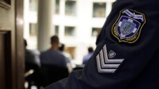 Σαλαμίνα: Η δράση των δύο εκβιαστών αστυνομικών και οι «ταρίφες» - Βρέθηκαν με πάνω από €30.000 και ποσότητα κάνναβης 