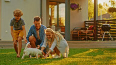 Επίδομα γέννησης:  Από €400 έως €1.500 η αύξηση και αναδρομικά - 441 εκατ. ευρώ για 7 μέτρα στήριξης της οικογένειας το 2024