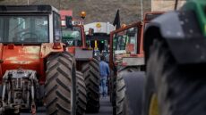 Συνεχίζουν τις κινητοποιήσεις οι αγρότες – Νέες συγκεντρώσεις και πορείες