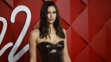 Ιρίνα Σάικ: Τα στιγμιότυπά της  από το παρελθόν - Πώς ήταν σε ηλικία 16 ετών