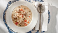 Κρεατόσουπα αυγολέμονο