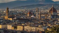 Ιταλία: Αντιδράσεις για τις δηλώσεις διευθύντριας μουσείου - Ο υπερτουρισμός έχει μετατρέψει τη Φλωρεντία σε… πόρνη