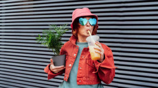 Γήρανση: 20ρηδες που μοιάζουν 35! Γιατί γερνά γρηγορότερα η γενιά Z σε σύγκριση με τους Millenials