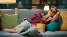 Ύπνος: Κάποιοι τον αποφεύγουν κι ας κλείνουν τα μάτια τους – Γιατί πιέζουν τον εαυτό τους;