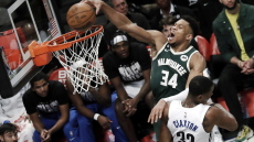 Γιάννης Αντετοκούνμπο: Οδοστρωτήρας ο Greek Freak με 48 πόντους οδήγησε σε νίκη τους Μπακς κόντρα στους Μάβερικς με 117-129 