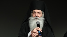 Μητροπολίτης Πειραιώς Σεραφείμ: Θέτει εκτός Εκκλησίας τους βουλευτές που ψήφισαν «ναι» στον γάμο των ομόφυλων ζευγαριών