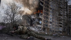 Πόλεμος στην Ουκρανία: Ρωσικά στρατεύματα εισήλθαν στην πόλη Αβντιίβκα όπου μαίνονται οι μάχες