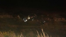 Φωτογραφίες από το τροχαίο στη Βάρκιζα: Αυτοκίνητο έπεσε σε γκρεμό, στον Ευαγγελισμό ο οδηγός