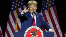 Λευκός Οίκος: Τα σχόλια του Τραμπ για τη Ρωσία και το ΝΑΤΟ είναι φρικτά και ανισόρροπα