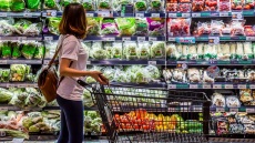 Πόσα ξοδεύω για φαγητό. Ε.Π. υπάλληλος καθαριότητας, με οικογενειακό εισόδημα €1900