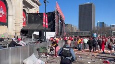 Δύο οι κατηγορούμενοι για τους πυροβολισμούς στην παρέλαση του Super Bowl στο Κάνσας