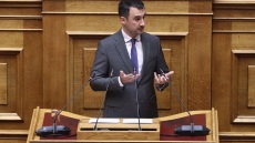 Νομοσχέδιο για τους αιγιαλούς: Θα πρέπει να ξεχάσουμε τις παραλίες που ξέραμε, λέει ο Χαρίτσης