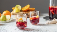 Αρωματική Sangria χωρίς αλκοόλ στο σπίτι