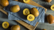 Τα κίτρινα ακτινίδια που καλλιεργούνται στην Ελλάδα και εξάγονται στη Βρετανία