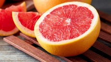 7 superfoods που πρέπει να βάλουμε σήμερα στη διατροφή μας (και γιατί)