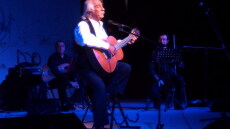 Κώστας Χατζής: Θα διηγηθεί τις μουσικές ιστορίες του στο θέατρο Παλλάς