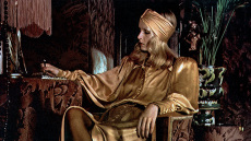 Biba: Η ιστορία της λονδρέζικης μπουτίκ που έντυνε τους αστέρες της δεκαετίας του '60