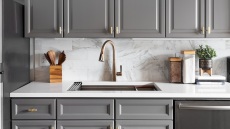 7 πράγματα που δεν πρέπει να ρίχνουμε στον νεροχύτη μας