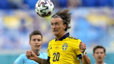 Σουηδός διεθνής ποδοσφαιριστής κατέρρευσε στο σπίτι του και τέθηκε σε τεχνητό κώμα