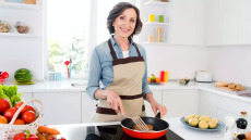 Αντιγήρανση: Η διατροφή που αναστρέφει τα σημάδια του χρόνου – Διαρκεί 5 μέρες και μειώνει το λίπος σε κοιλιά και ήπαρ