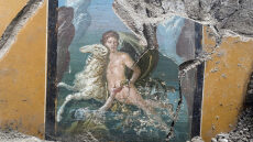 Πομπηία: Ανακαλύφθηκε εντυπωσιακή τοιχογραφία του Φρίξου και της Έλλης