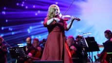 Ευανθία Ρεμπούτσικα: Στήνει ένα μελωδικό «Carousel» για δυο βραδιές στο Παλλάς