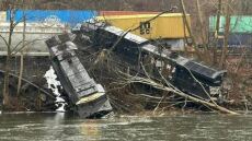 ΗΠΑ: Εκτροχιασμός τρένου στην Πενσυλβάνια - Σάλος με τον διευθυντή της εταιρείας που πήρε αύξηση