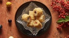 Ο χειροποίητος γιαννιώτικος μπακλαβάς που ταξιδεύει τη φήμη της Ελλάδας παγκοσμίως