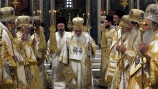 Διαρκής Ιερά Σύνοδος: Στη Μονή Πετράκη και όχι στη Μητρόπολη η Κυριακή της Ορθοδοξίας