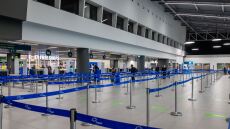 Θεσσαλονίκη: Σύλληψη δύο επιβατών στο αεροδρόμιο «Μακεδονία» - Ο ένας άτμιζε κι ο άλλος δεν ήθελε να δέσει τη ζώνη του