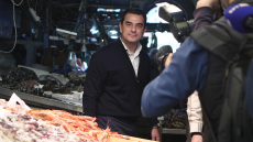 Αυτοψία Σκρέκα στη Βαρβάκειο αγορά - «Υπάρχουν προϊόντα για όλα τα βαλάντια»