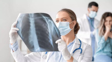 Φυματίωση: «Έκρηξη» θανάτων στην πανδημία – Μείζον πρόβλημα η ανθεκτικότητα της νόσου