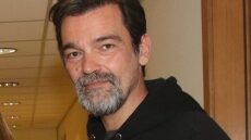 Κωνσταντίνος Καζάκος κατά δημοσιογράφων: Οι περισσότεροι τα τσεπώνουν και λένε αυτά που τους λένε να πουν